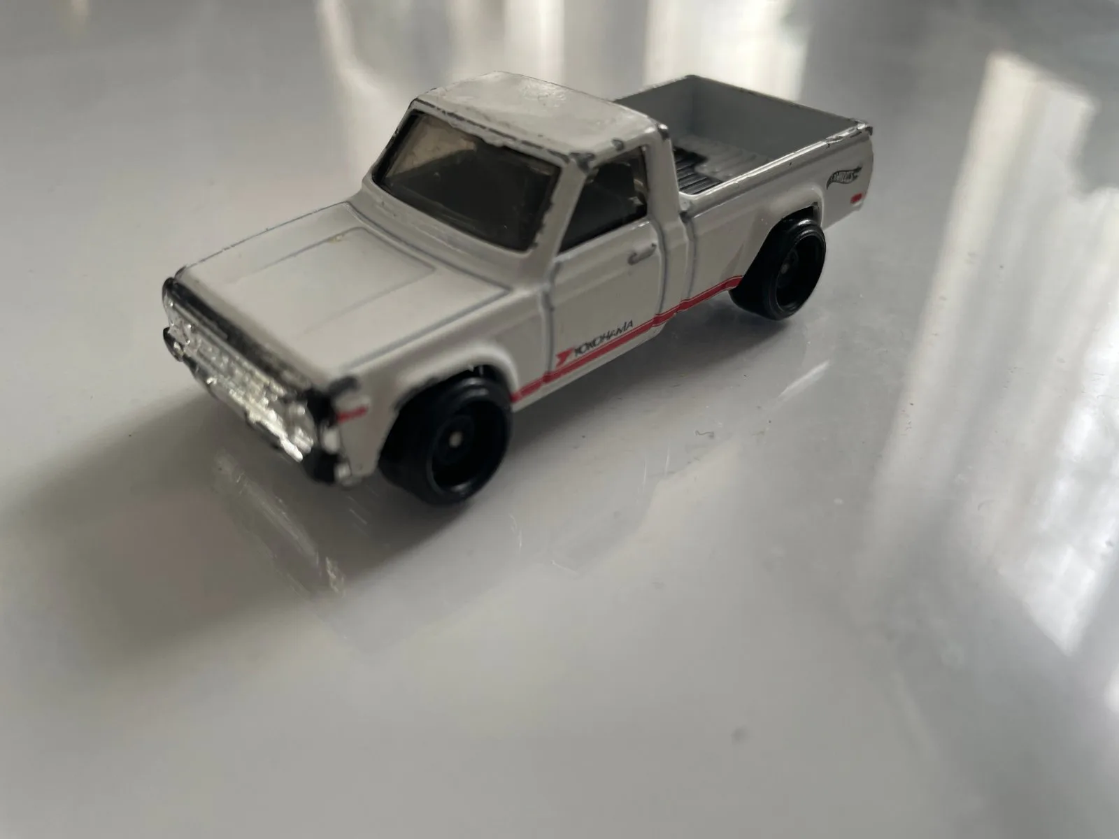Véhicules miniatures Hot Wheels NightBurnerz Mazda Repu 7/10 138/250 Diecast DTX00 Model Truck — My KoleK