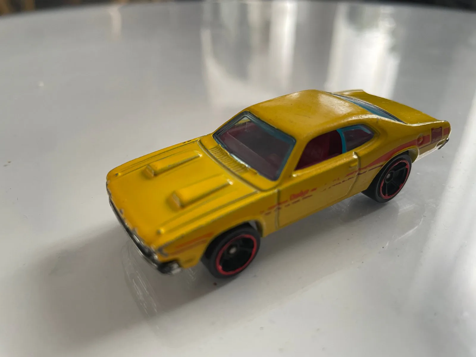 Véhicules miniatures Hot Wheels 71 Dodge Demon Yellow — My KoleK