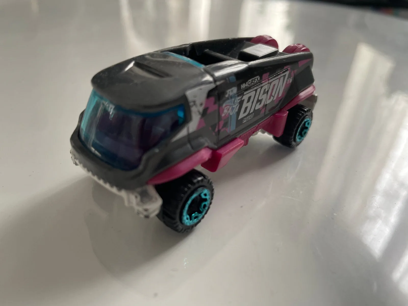 Véhicules miniatures Baja Bison T5 — My KoleK